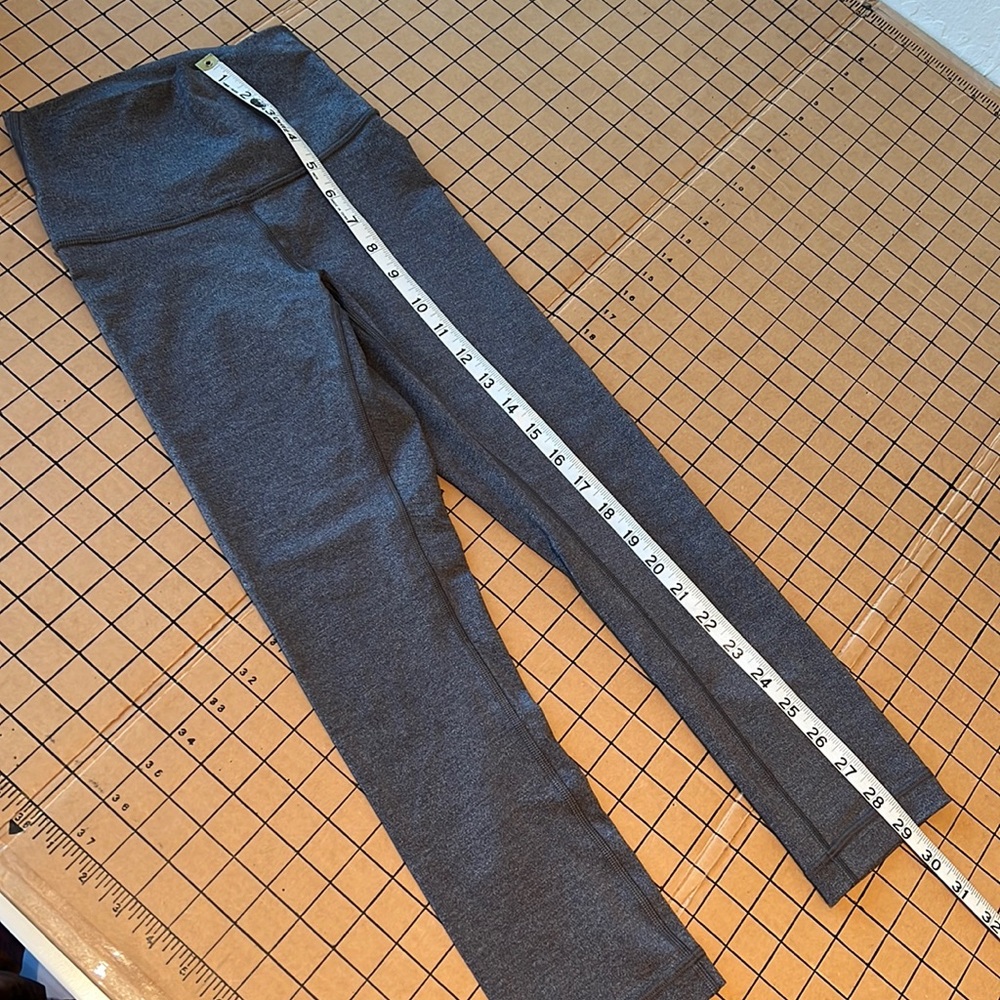 Lululemon leggings size 2. EUC. Worn only a handful of times.